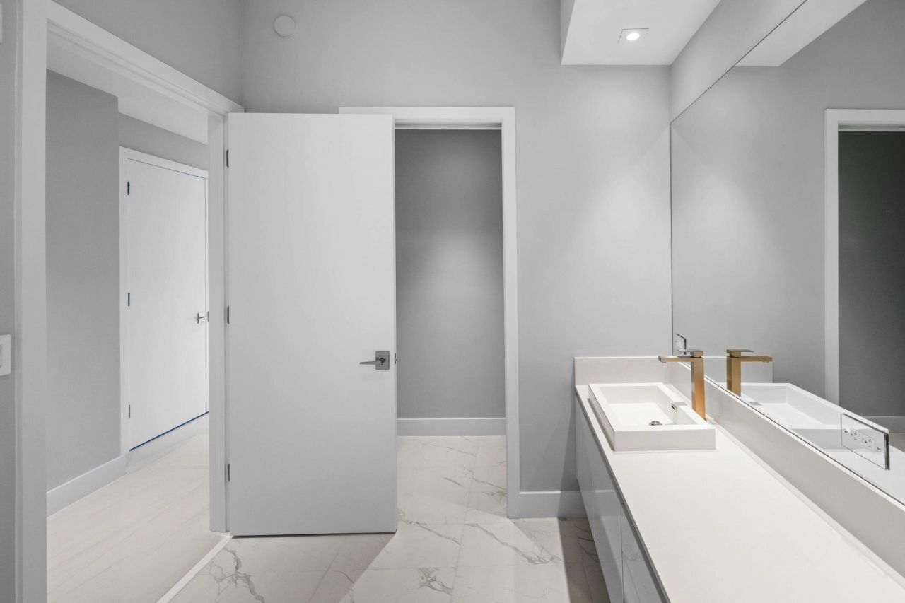 3100 N Ocean Drive, Unit H-1608, Singer Island, FL 33404 Photo