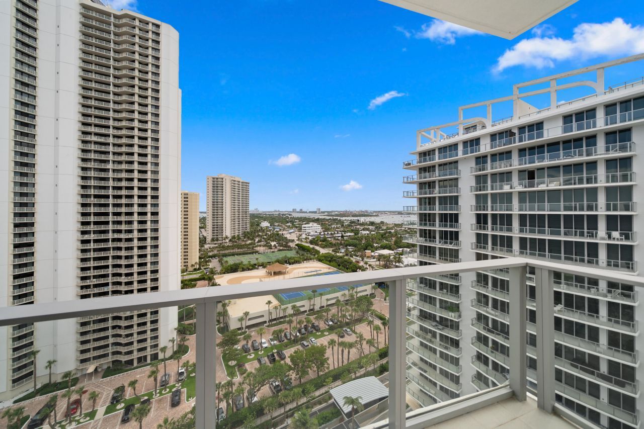 3100 N Ocean Drive, Unit H-1608, Singer Island, FL 33404 Photo