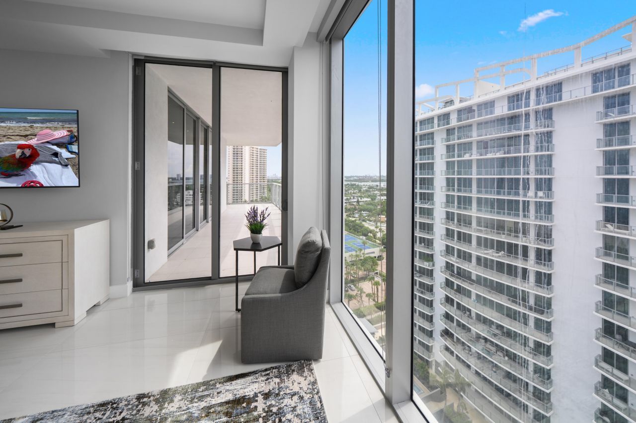 3100 N Ocean Drive, Unit H-1608, Singer Island, FL 33404 Photo