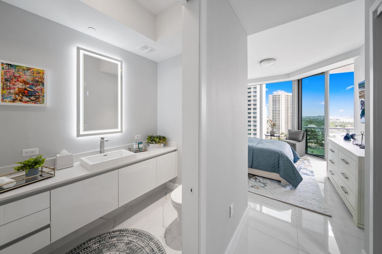 3100 N Ocean Drive, Unit H-1608, Singer Island, FL 33404 Photo