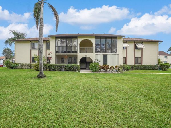 331 Knotty Pine Circle, Unit C-1, Greenacres, FL 33463