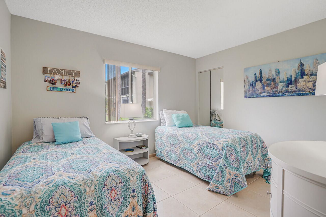 331 Knotty Pine Circle, Unit C-1, Greenacres, FL 33463 Photo