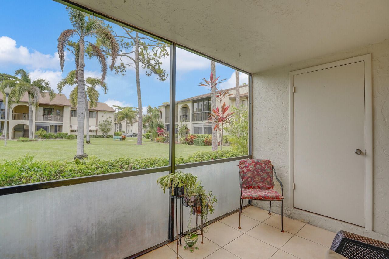 331 Knotty Pine Circle, Unit C-1, Greenacres, FL 33463 Photo