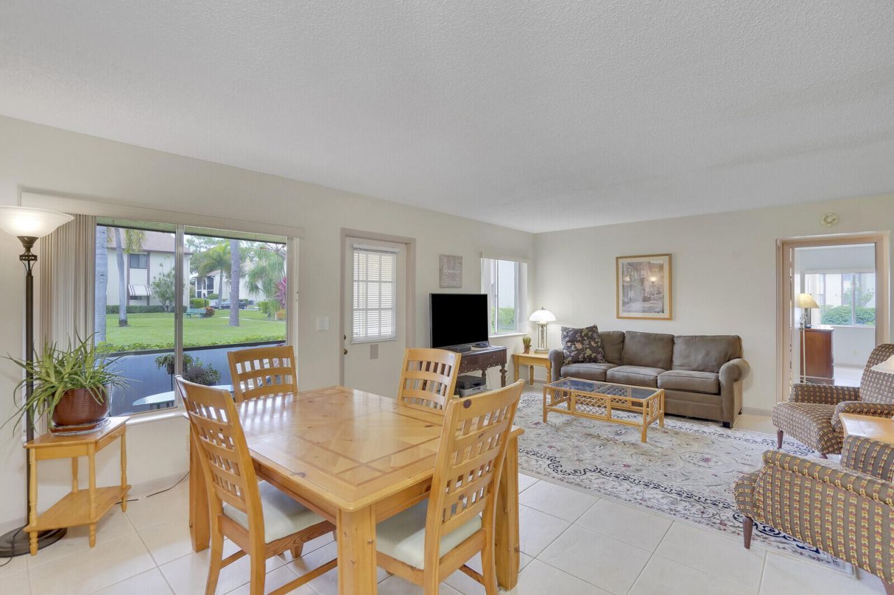 331 Knotty Pine Circle, Unit C-1, Greenacres, FL 33463 Photo