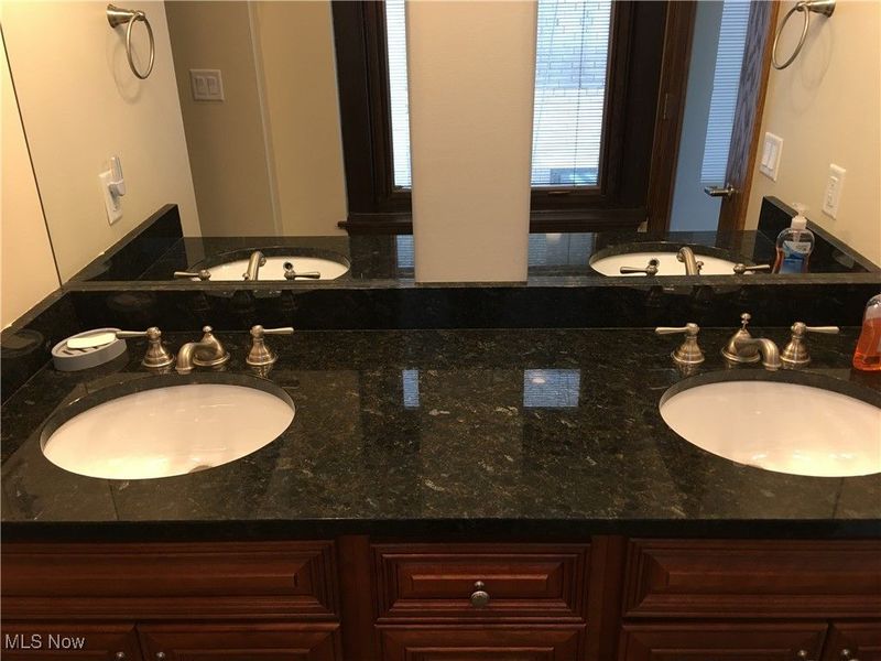 140 Public Square, Unit 803, Cleveland, OH 44114 Photo 13