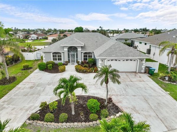 3332 SE 22nd PL, CAPE CORAL, FL 33904