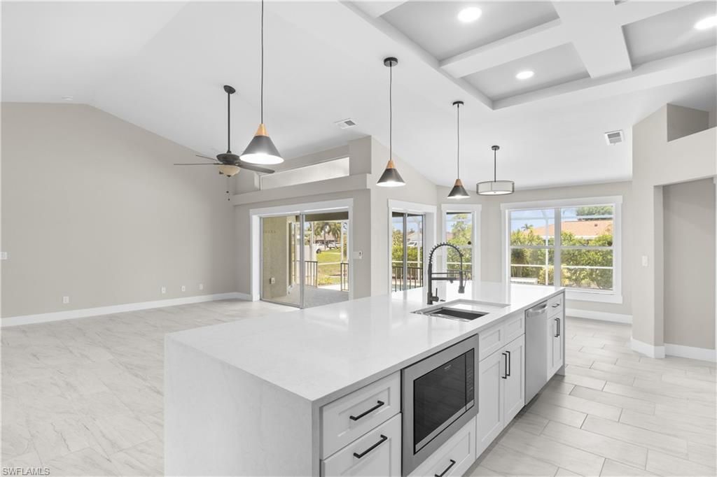 3332 SE 22nd Pl, Cape Coral, FL 33904 Photo