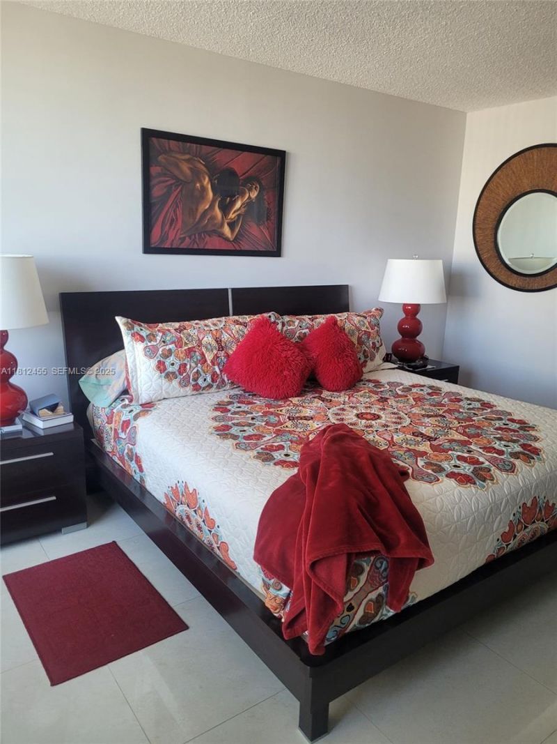 4330 Hillcrest Dr, Unit 619, Hollywood, FL 33021 Photo