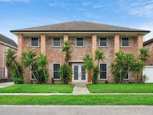 3816 JEAN LAFITTE Parkway, Chalmette, LA 70043