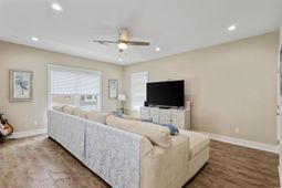 141 Marblehead Dr. photo 4