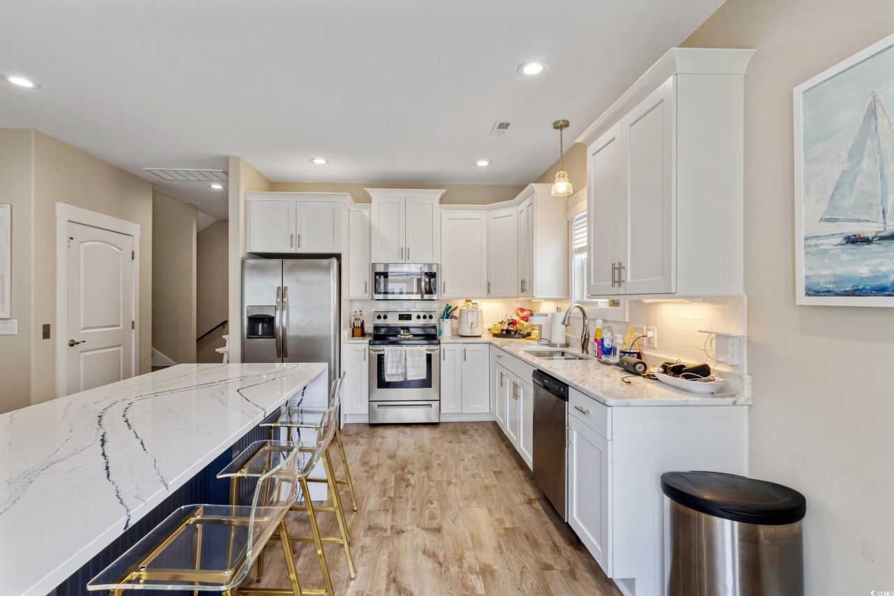 141 Marblehead Dr. Photo 7