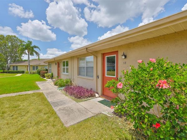1904 CANTERBURY LANE, Unit 18, SUN CITY CENTER, FL 33573