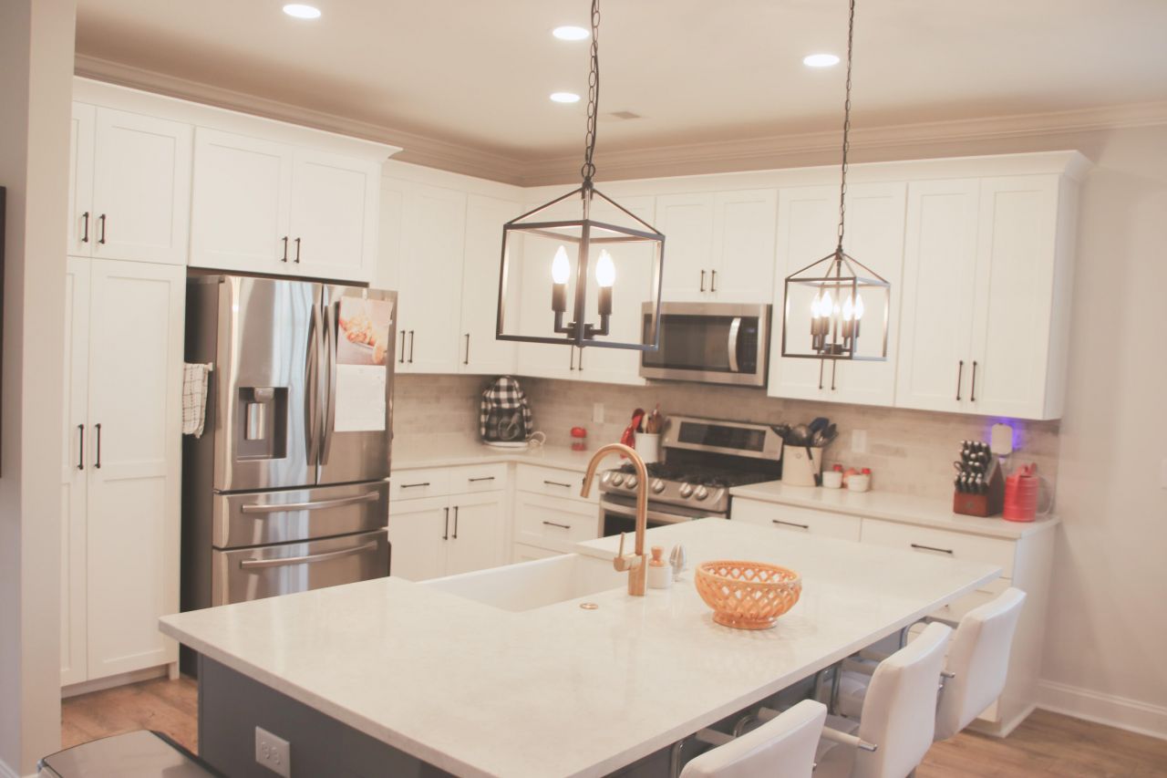 683 Yellow Leaf Lane Photo 11