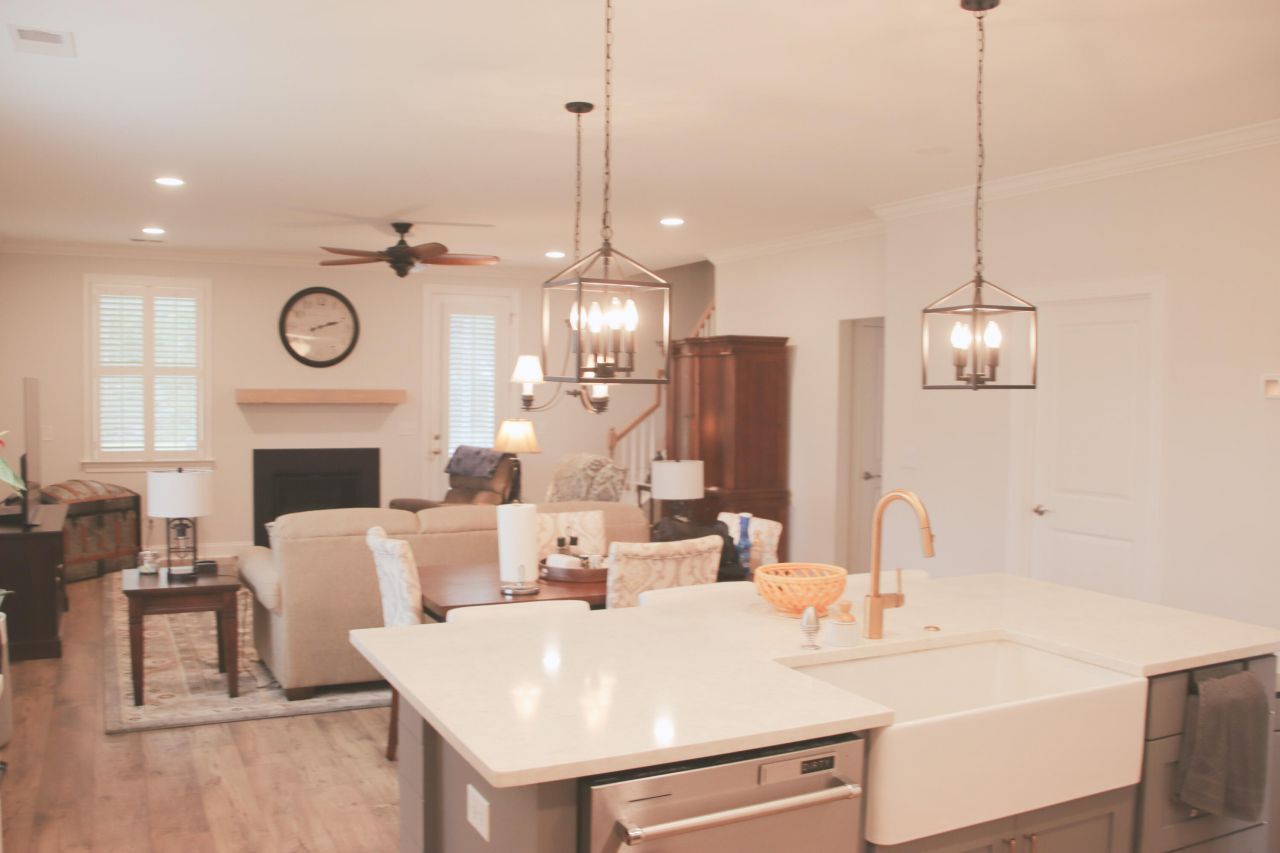 683 Yellow Leaf Lane Photo 13