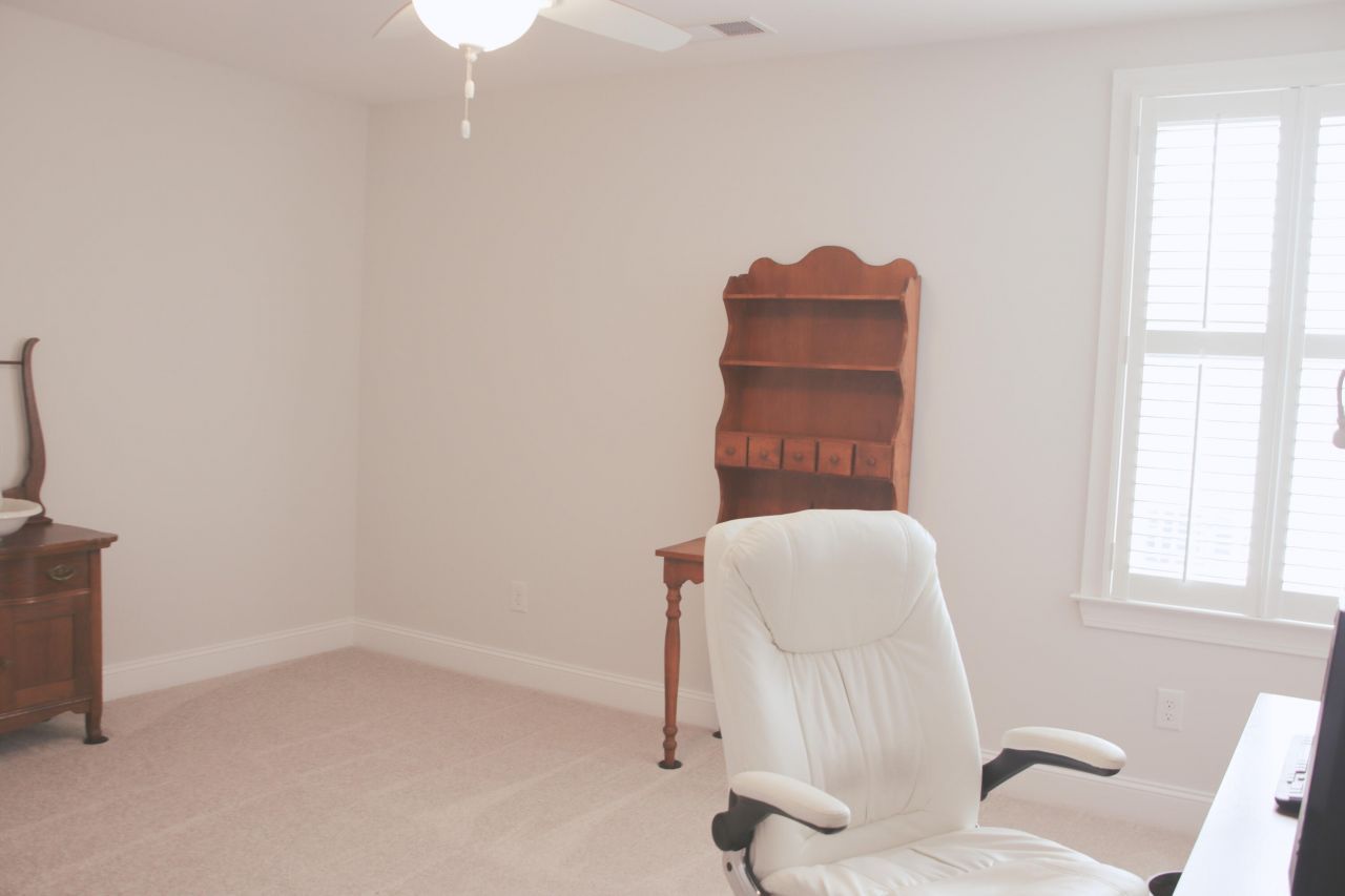 683 Yellow Leaf Lane Photo 24