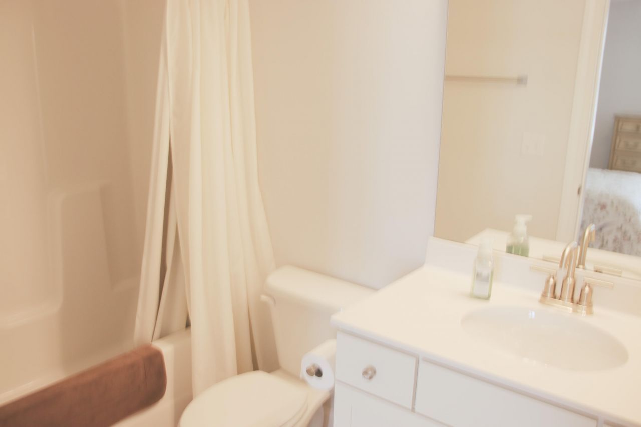 683 Yellow Leaf Lane Photo 25