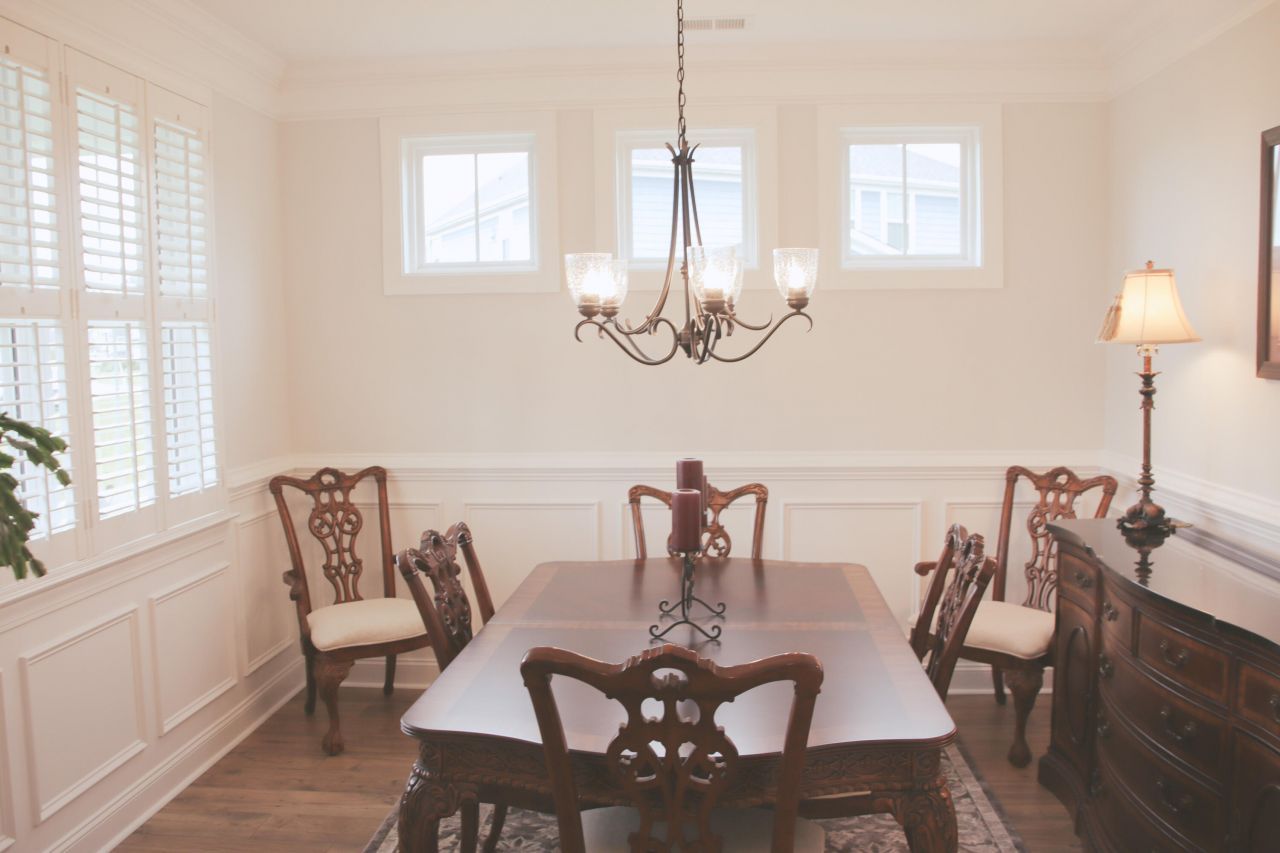 683 Yellow Leaf Lane Photo 9