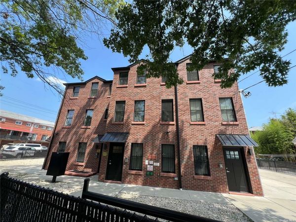 56-75 136th Street, Unit 3B, Flushing, NY 11354