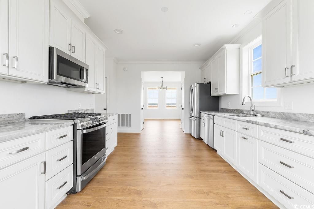 1716 Cravens St. Photo 7