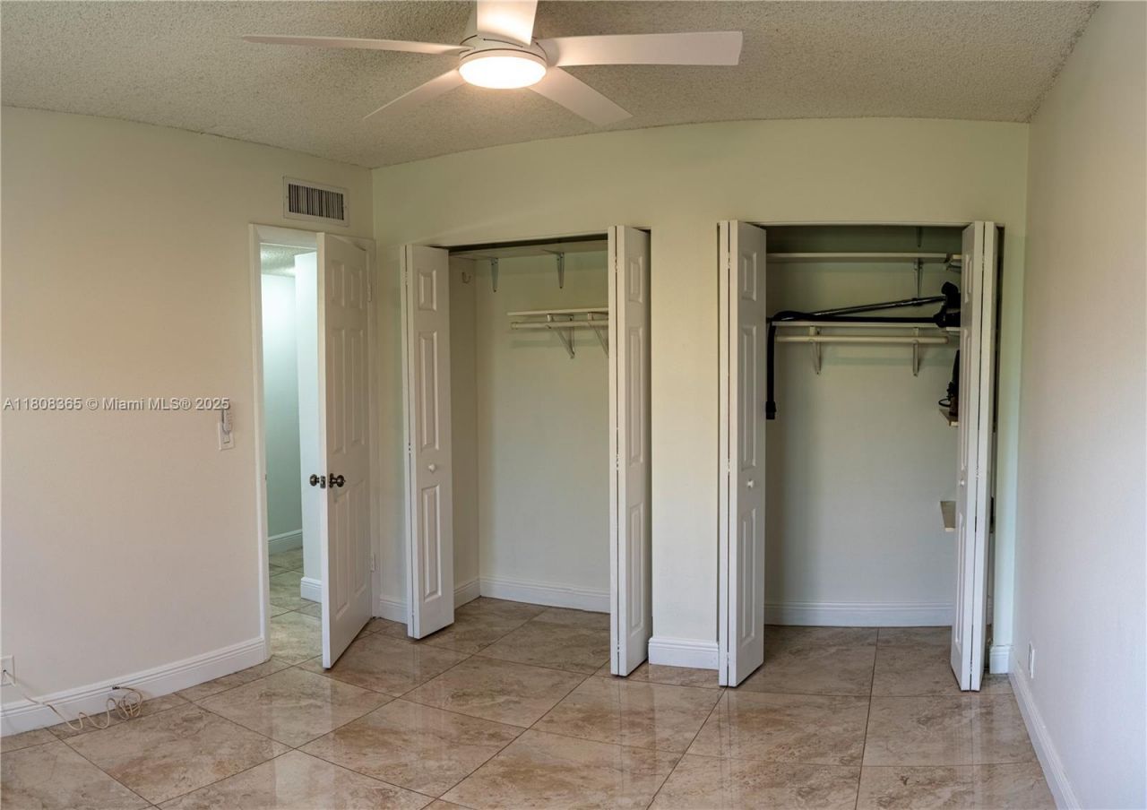 3090 Holiday Springs Blvd, Unit 305, Margate, FL 33063 Photo