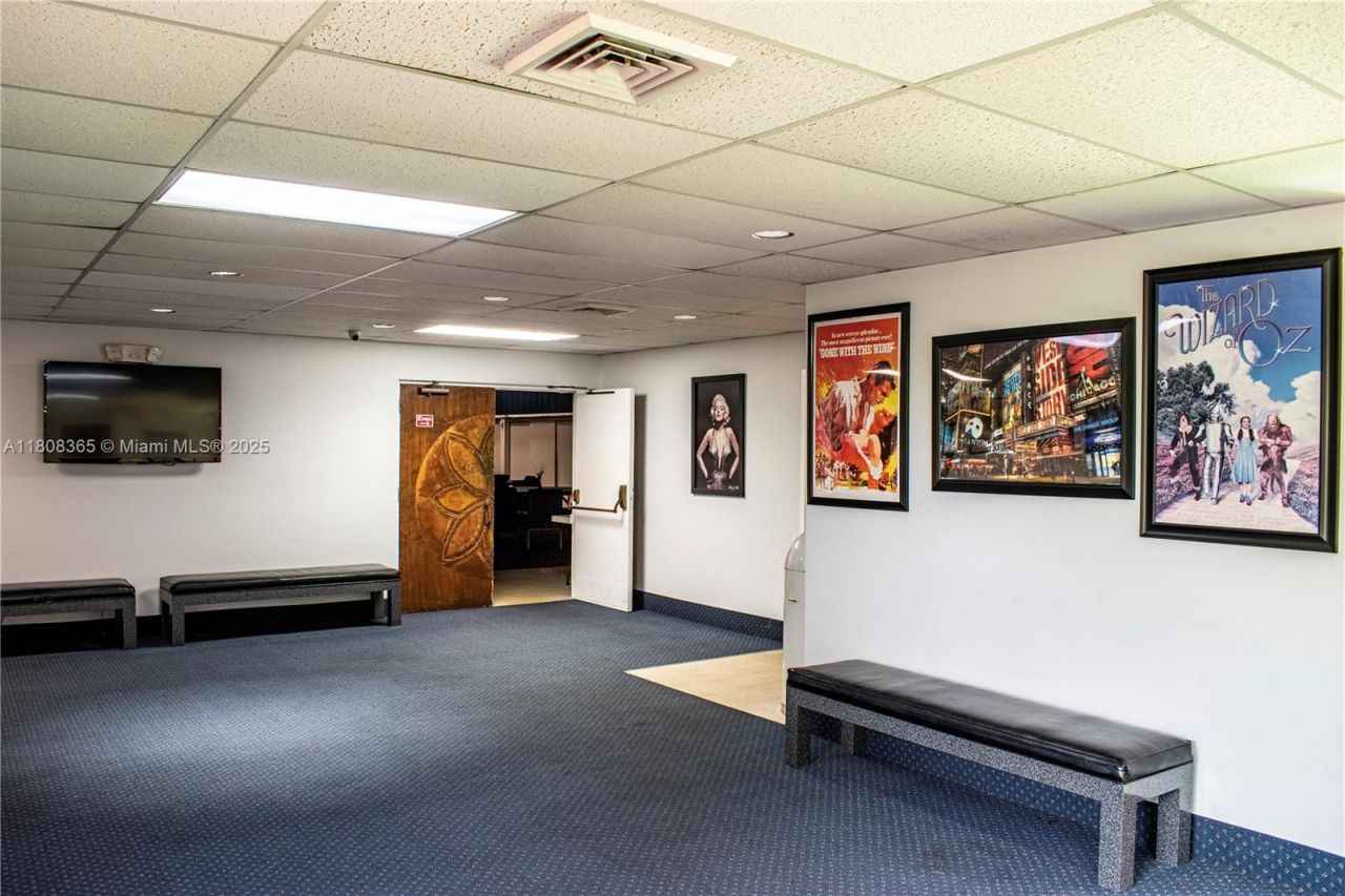 3090 Holiday Springs Blvd, Unit 305, Margate, FL 33063 Photo