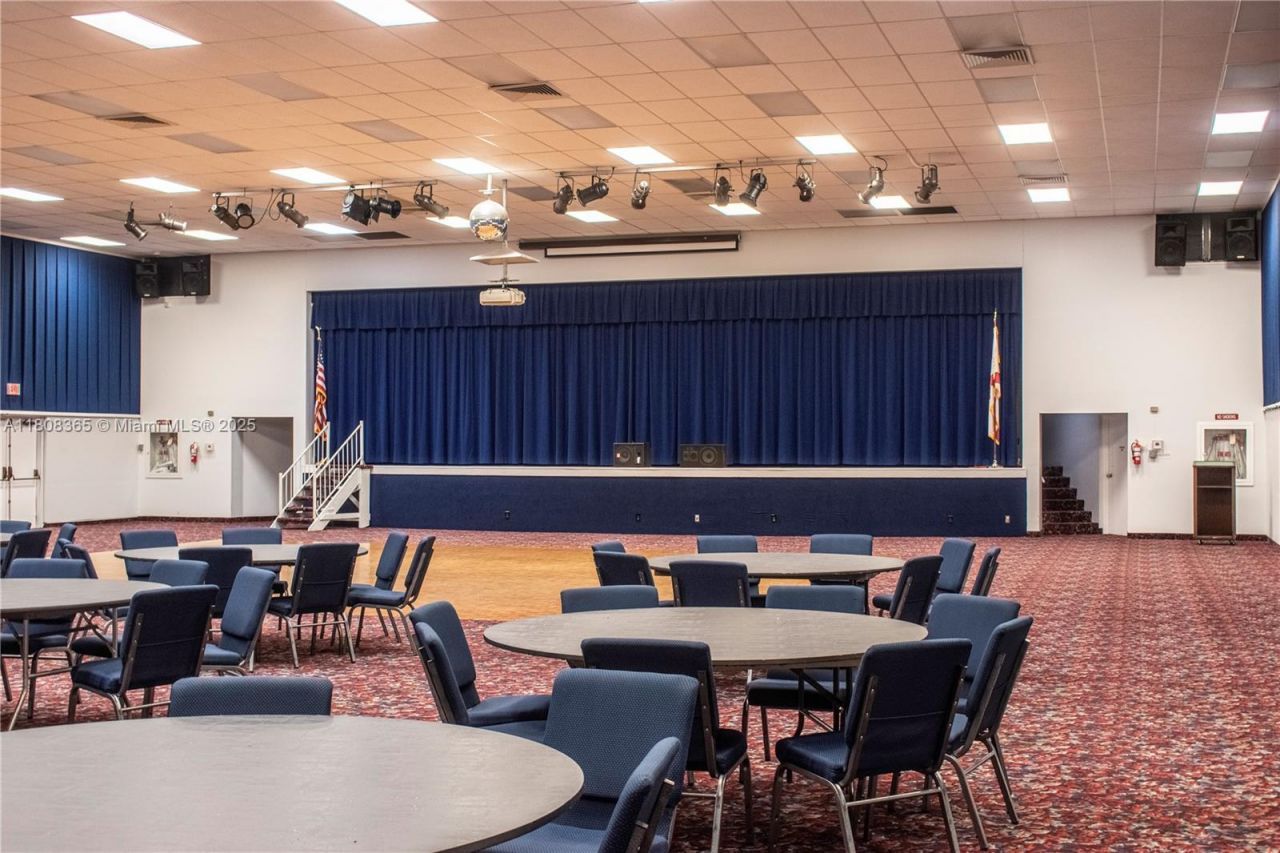 3090 Holiday Springs Blvd, Unit 305, Margate, FL 33063 Photo