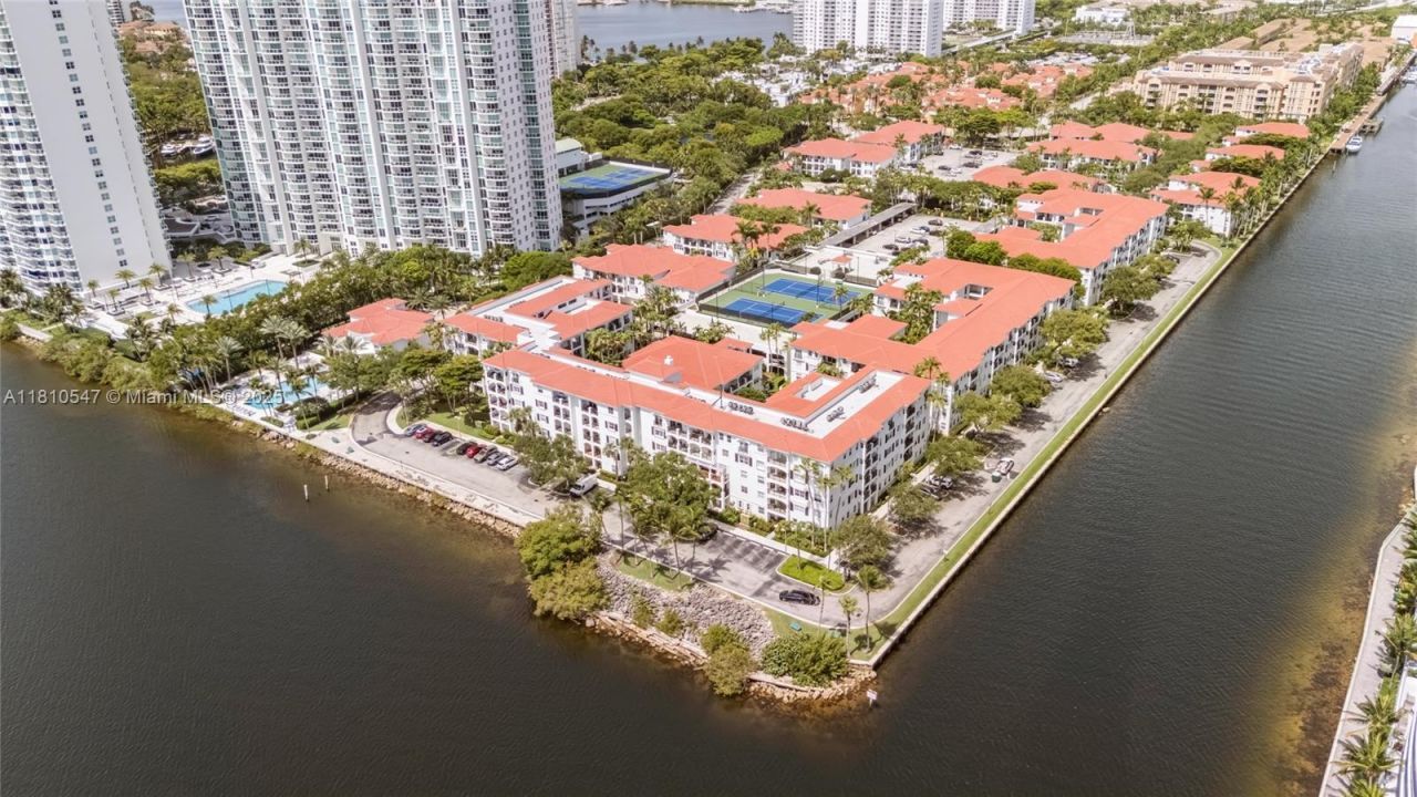 3245 NE 184th St, Unit 13213, Aventura, FL 33160 Photo