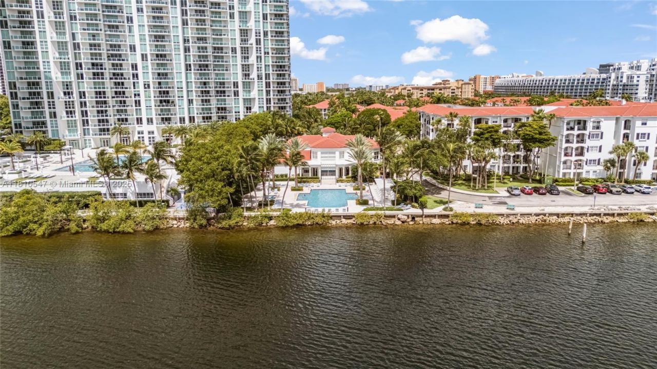 3245 NE 184th St, Unit 13213, Aventura, FL 33160 Photo