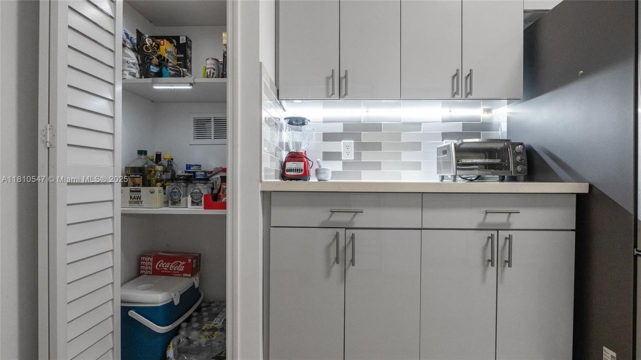 3245 NE 184th St, Unit 13213, Aventura, FL 33160 Photo