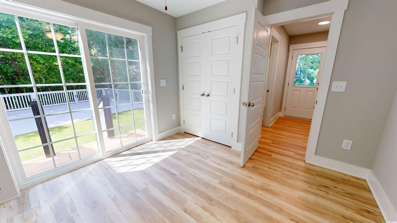 52 Fish Shack Alley Photo 10