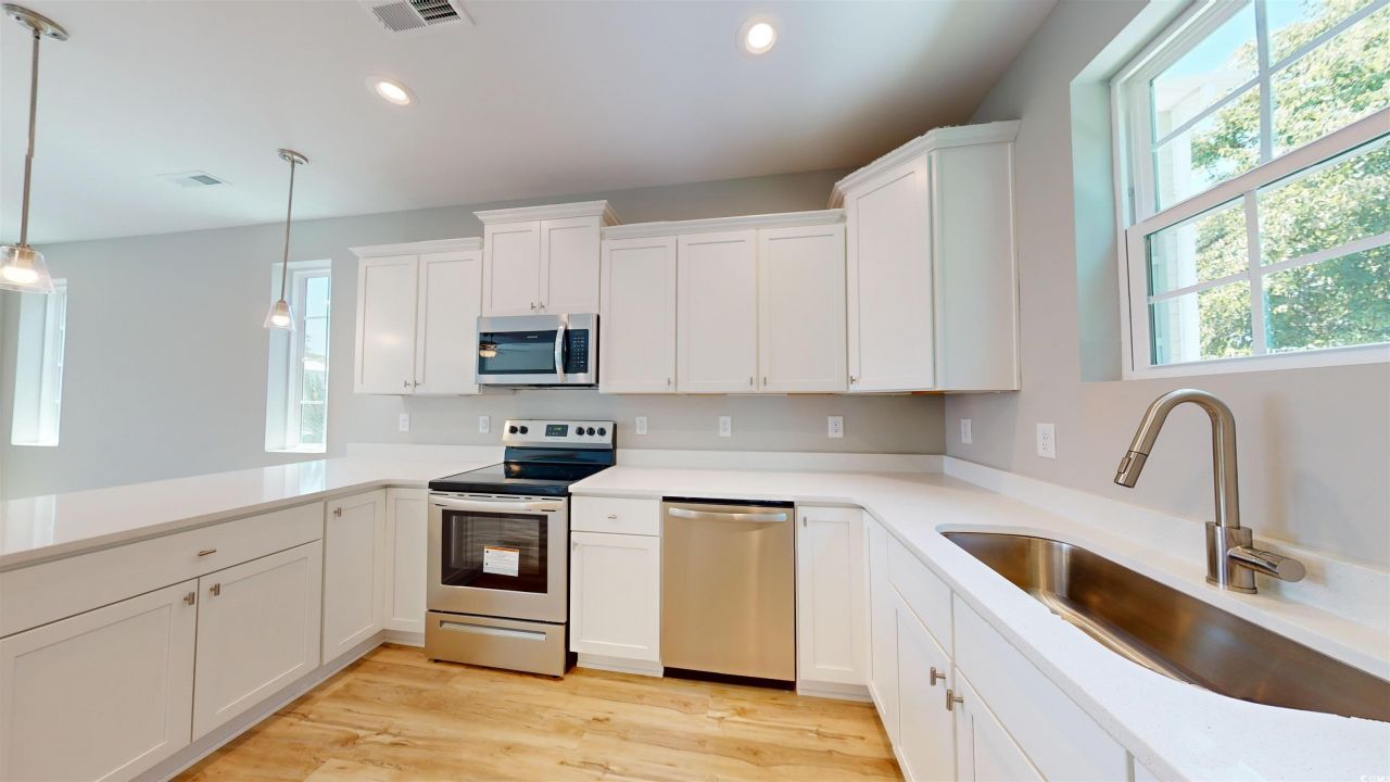 52 Fish Shack Alley Photo 19