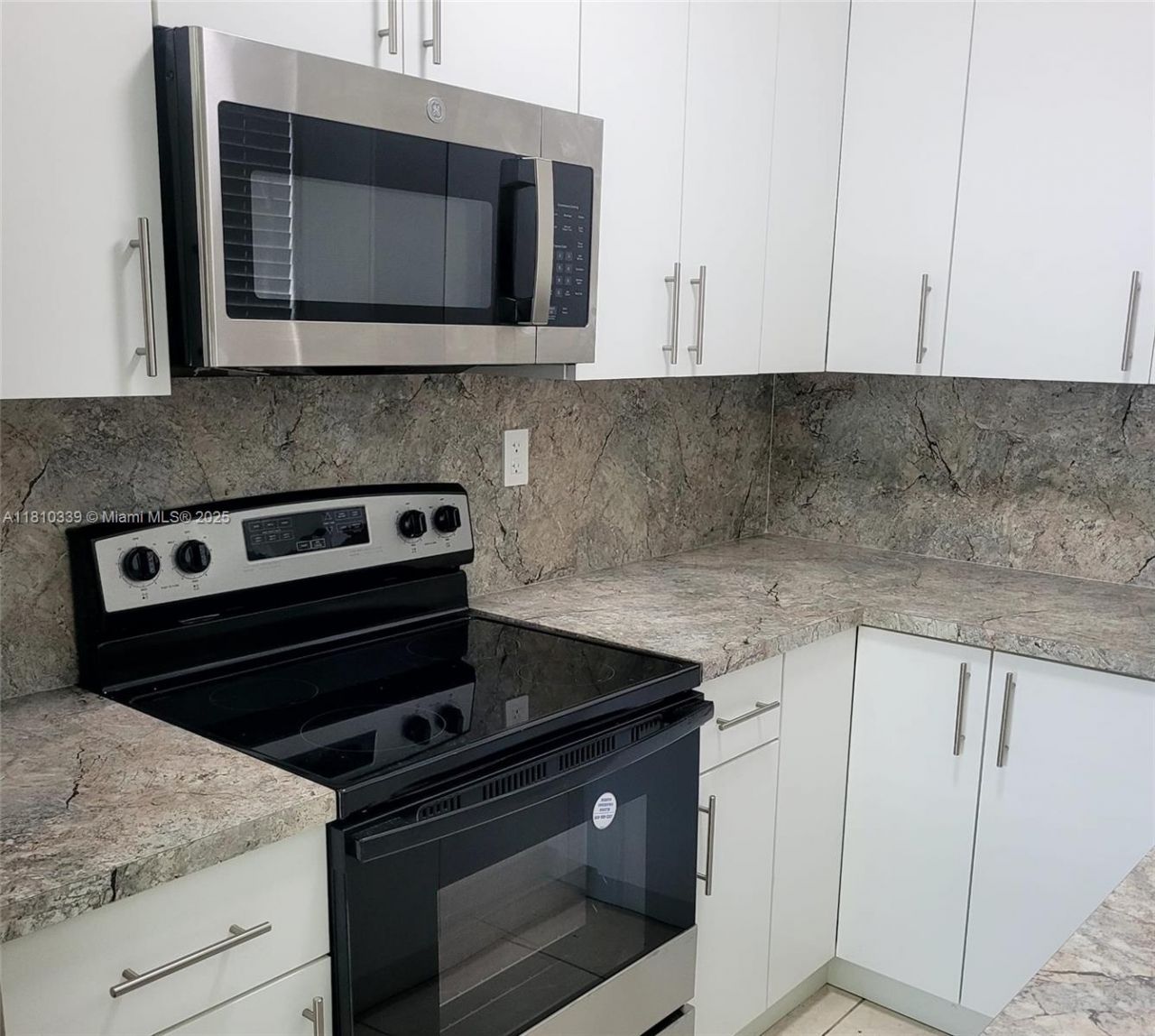 1760 NW 127th St, Miami, FL 33167 Photo