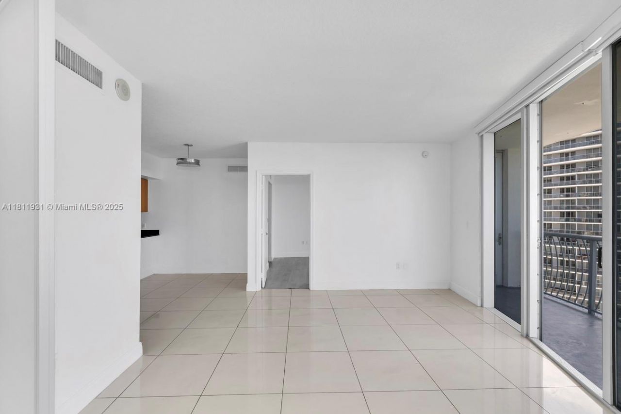 1750 N Bayshore Dr, Unit 4801, Miami, FL 33132 Photo