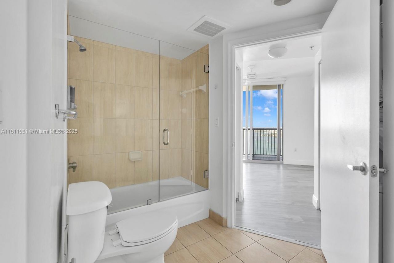 1750 N Bayshore Dr, Unit 4801, Miami, FL 33132 Photo