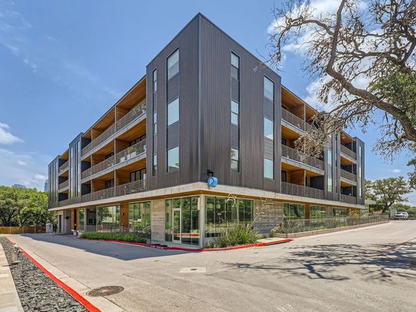 900 S 1st ST, Unit 212, Austin, TX 78704
