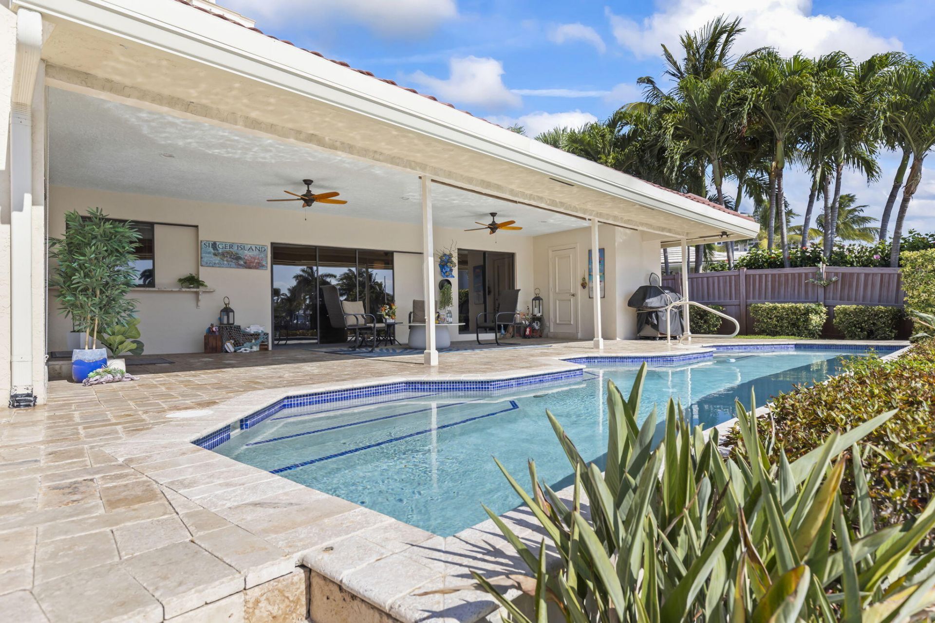 3819 N Ocean Drive, Singer Island, FL 33404 Photo