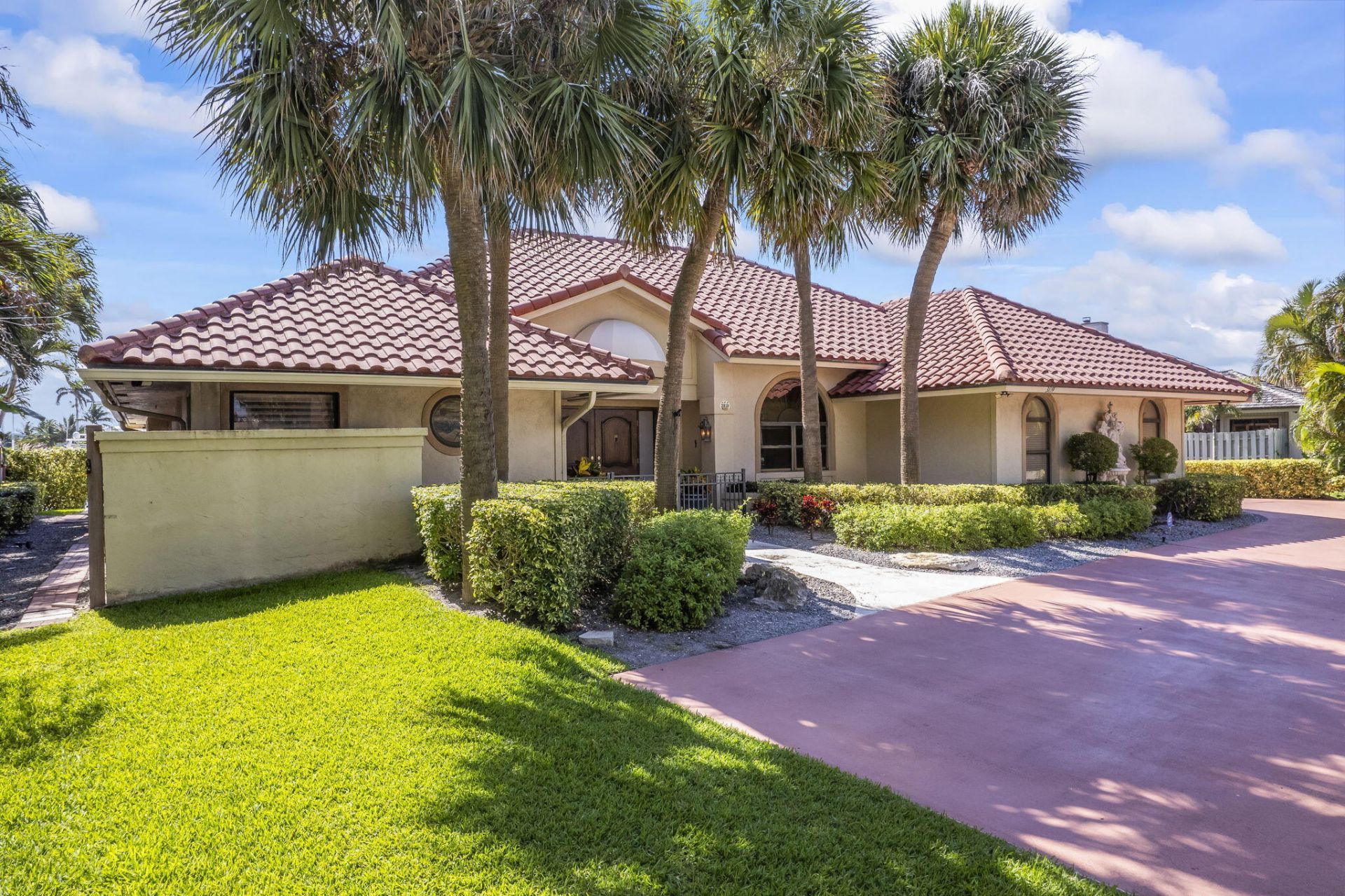 3819 N Ocean Drive, Singer Island, FL 33404 Photo