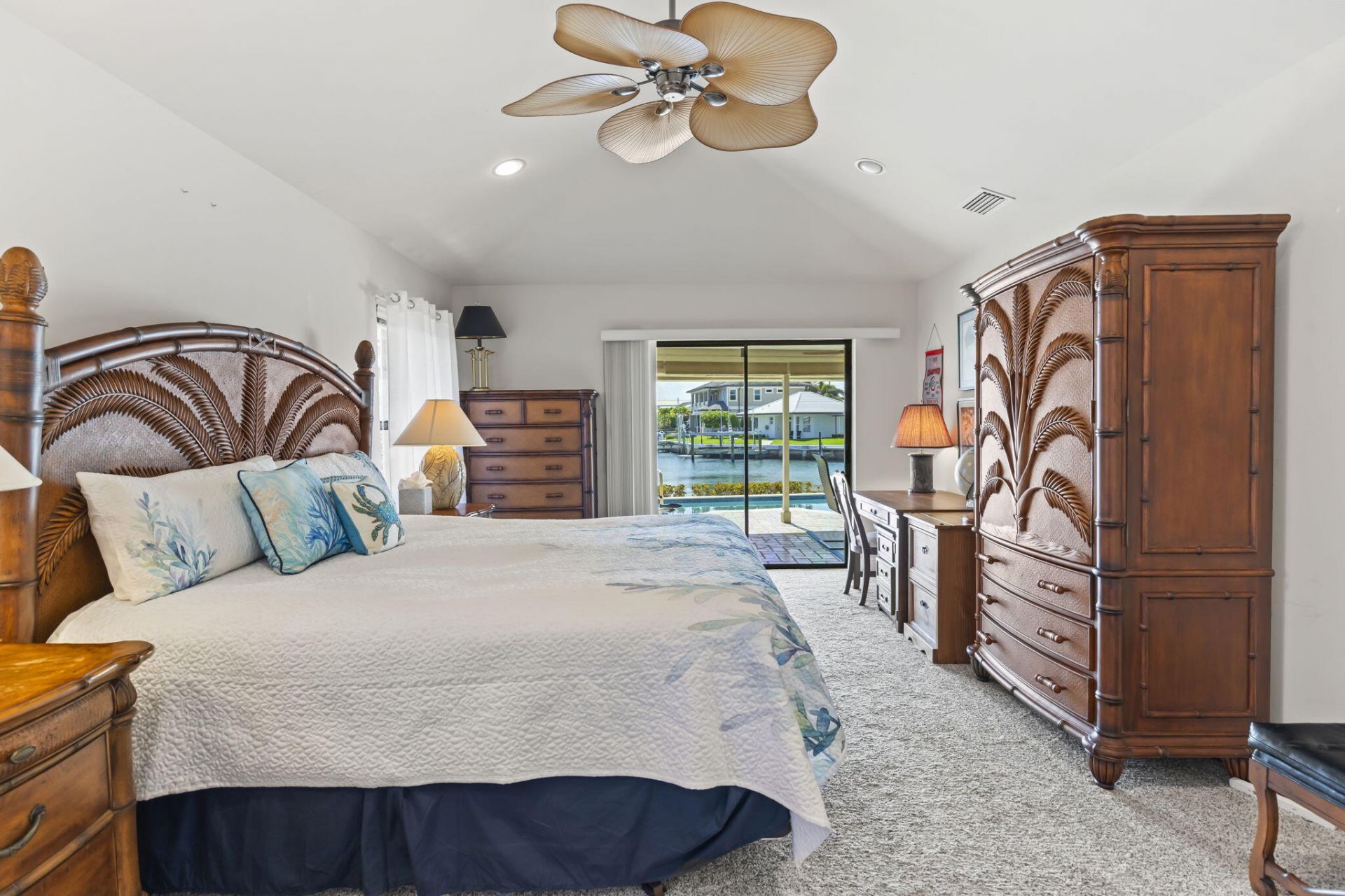 3819 N Ocean Drive, Singer Island, FL 33404 Photo