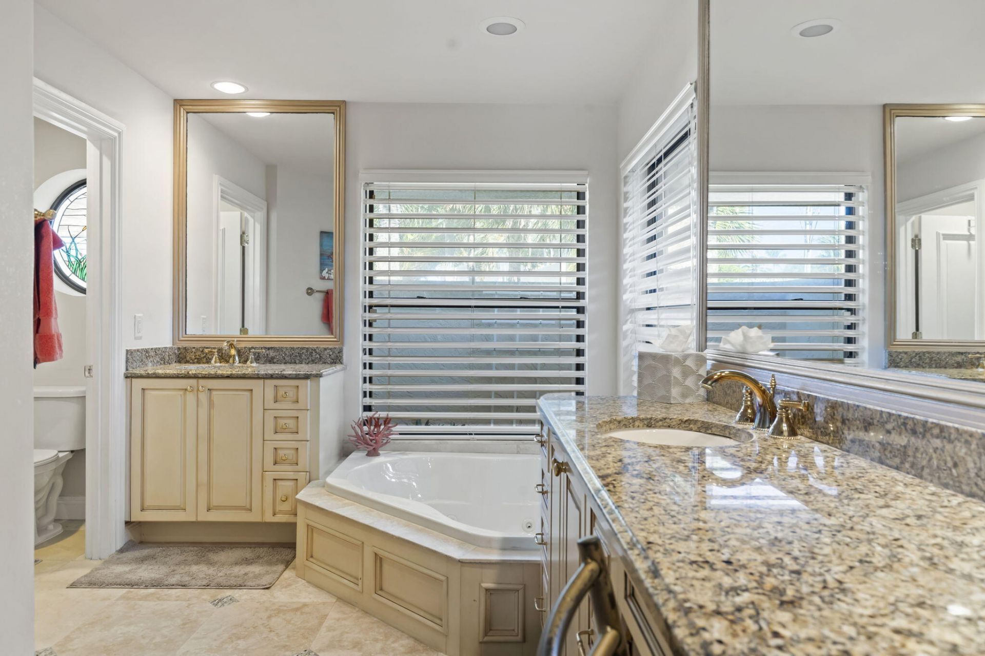 3819 N Ocean Drive, Singer Island, FL 33404 Photo