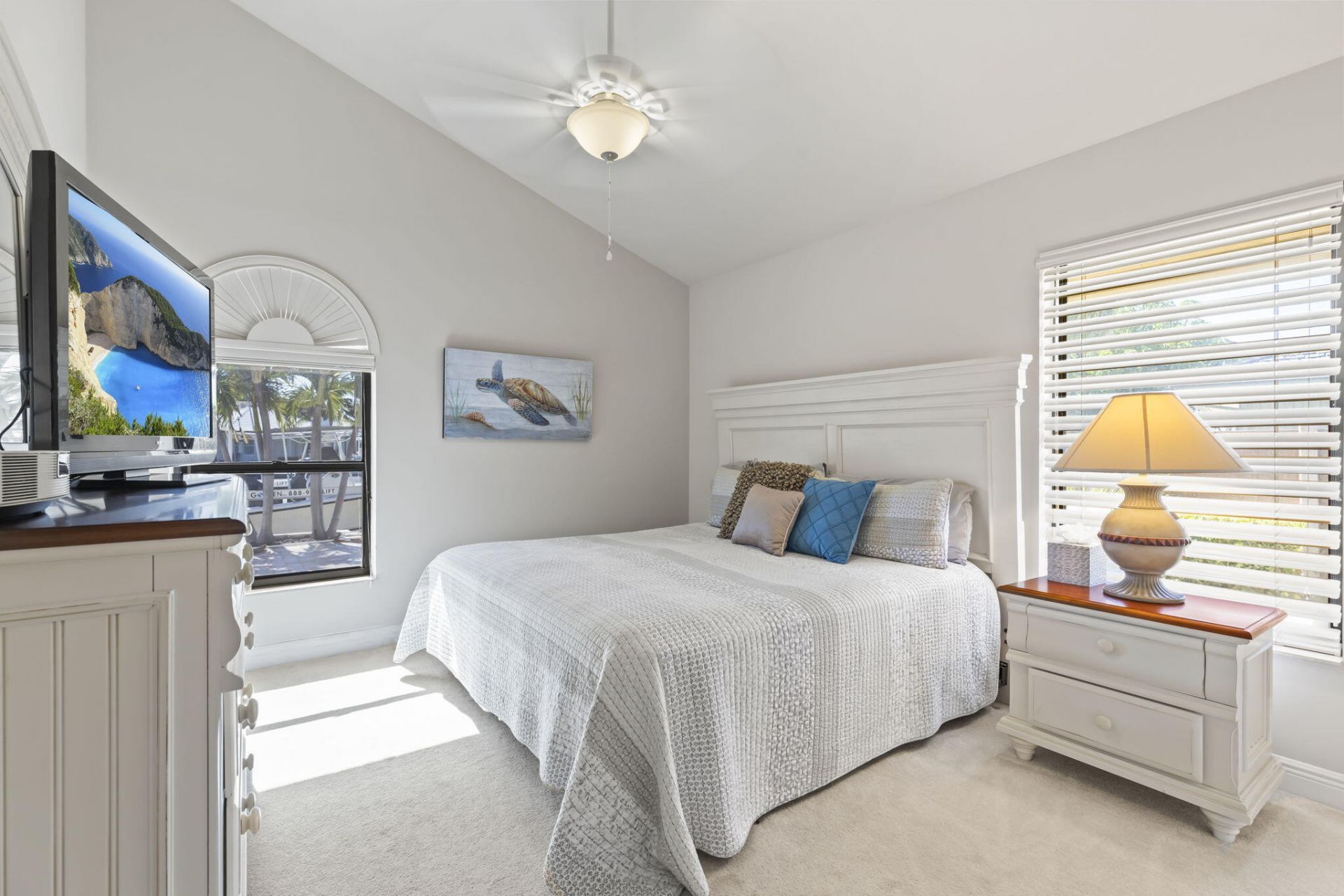 3819 N Ocean Drive, Singer Island, FL 33404 Photo