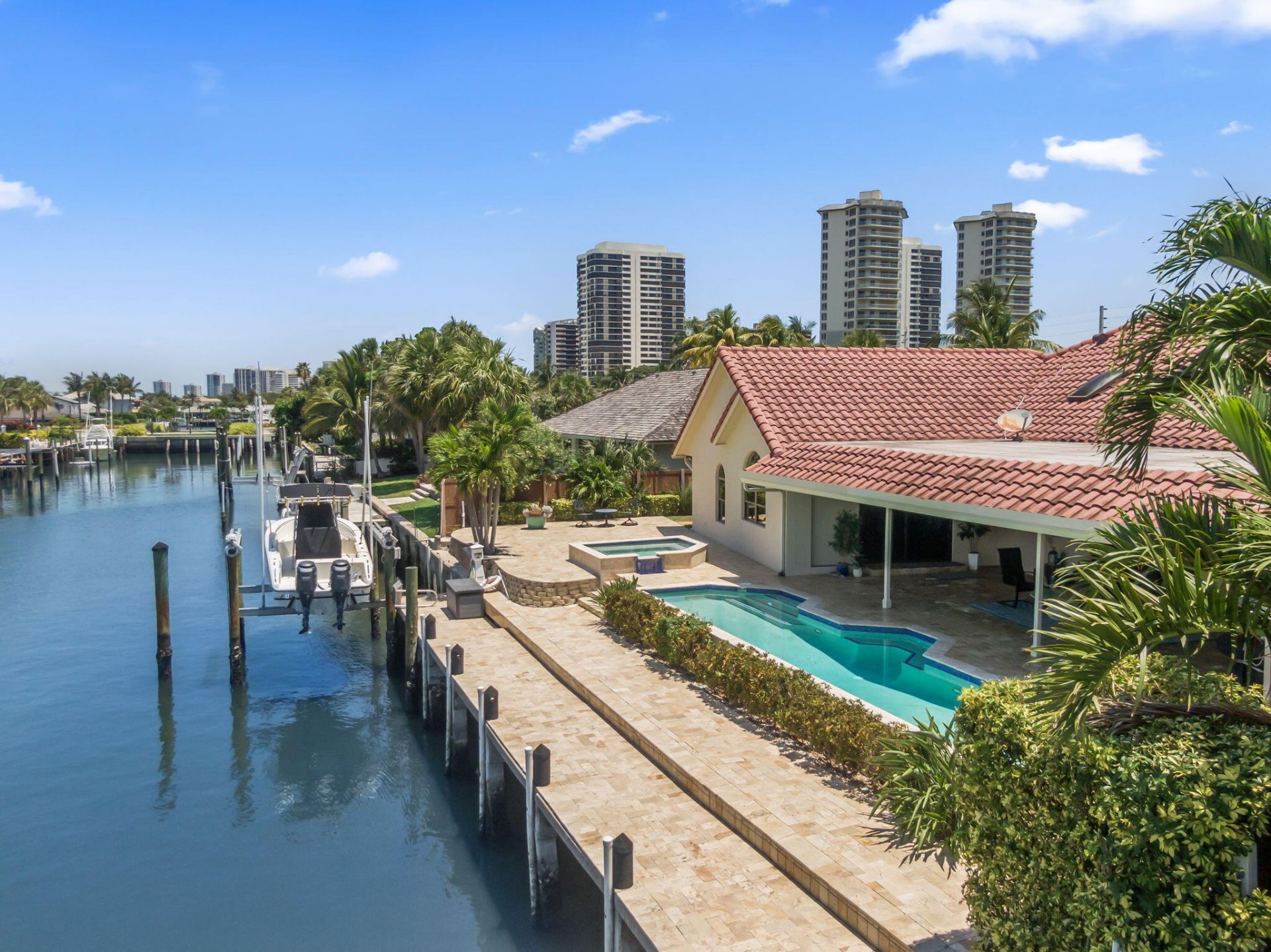 3819 N Ocean Drive, Singer Island, FL 33404 Photo