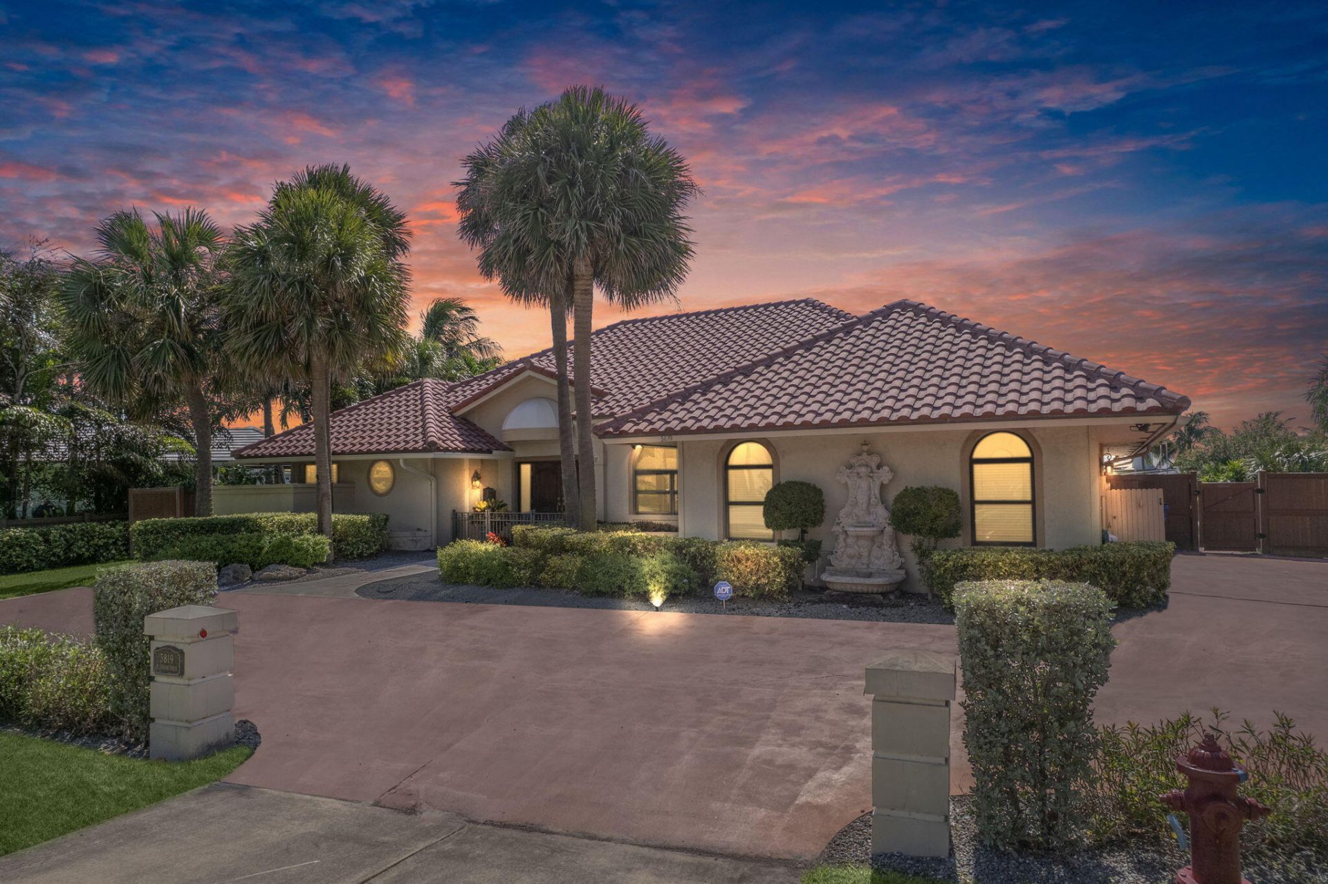 3819 N Ocean Drive, Singer Island, FL 33404 Photo