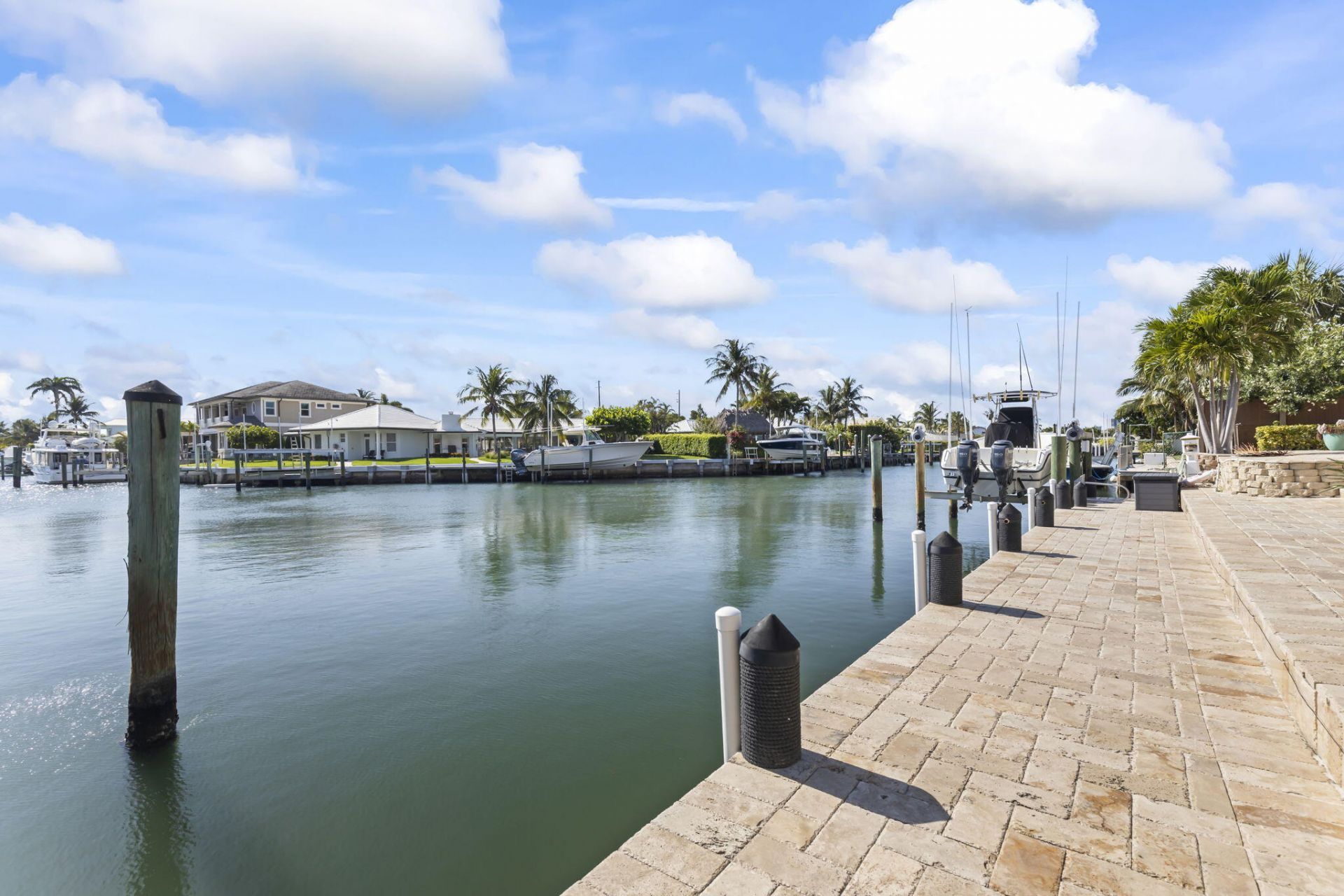 3819 N Ocean Drive, Singer Island, FL 33404 Photo