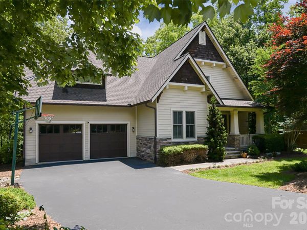 1 East Owl Creek Lane, Fairview, NC 28730