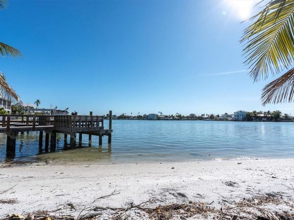 399 161ST AVENUE, REDINGTON BEACH, FL 33708