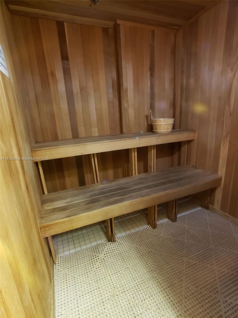 6917 Collins Ave, Unit L102, Miami Beach, FL 33141 Photo