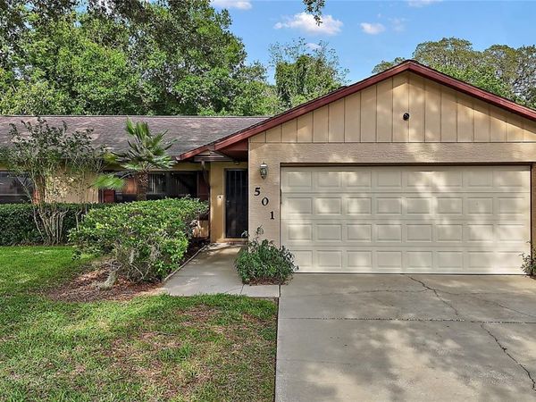 501 CHERRY TREE STREET, EUSTIS, FL 32726