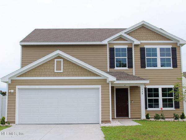 724 LIBERTY Circle, Macclenny, FL 32063