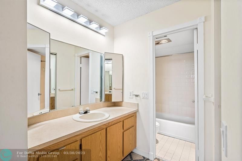 2707 NE 14th Street Causeway, Unit 305, Pompano Beach, FL 33062 Photo