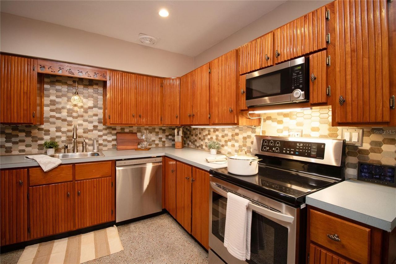 7401 13th Avenue N, Saint Petersburg, FL 33710 Photo